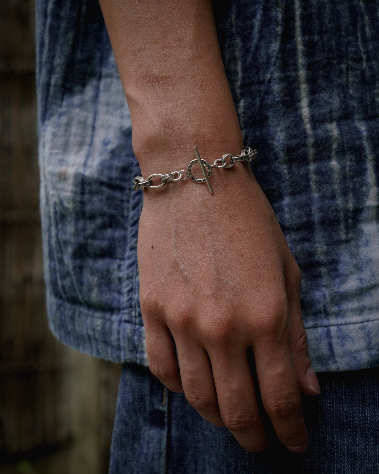 Karen Hill Tribe Silver Work , Bracelet handcrafted in Thailand by Taki . PHOD DUANG pattern. Sold in Hong Kong by certified.fingers.