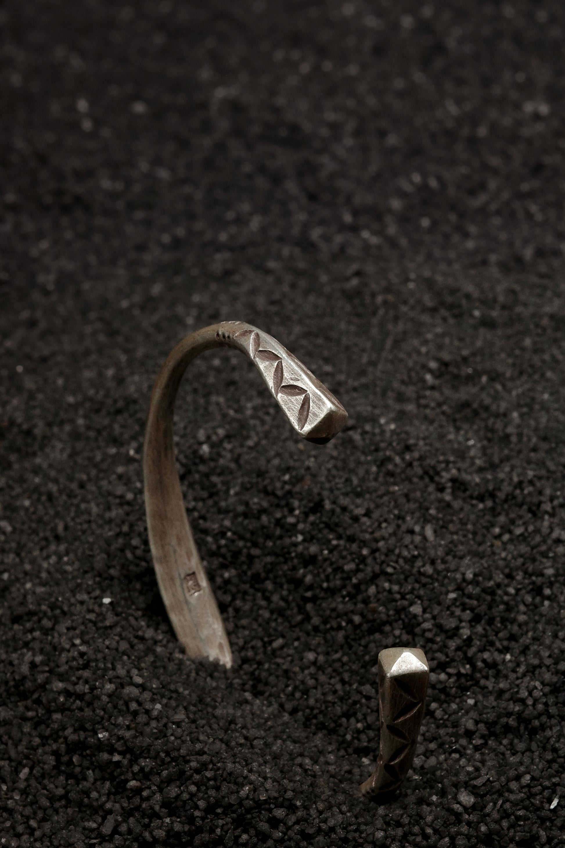 Karen Hill Tribe Silver Work , Bangle handcrafted in Thailand by Taki . Phod Duang pattern. Sold in Hong Kong by certified.fingers. 香港選物手工銀飾