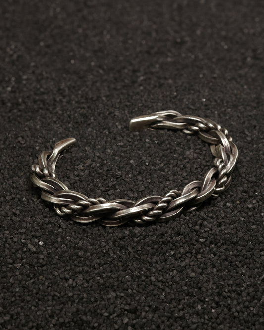 Karen Hill Tribe Silver Work , Bangle handcrafted in Thailand by Taki . Waves Pattern. Sold in Hong Kong by certified.fingers. 香港選物手工銀飾
